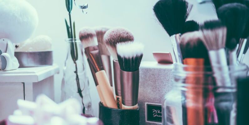 DIY Beauty - assorted makeup brushes
