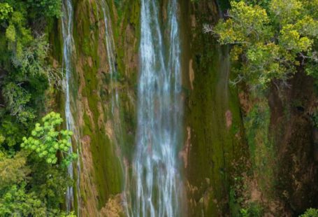 Green Travel - Waterfall